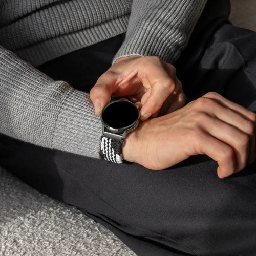Bandz Garmin Vivoactive 4s gevlochten band 'Parachute' (zwart/wit)