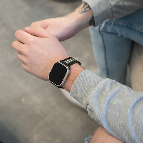 Apple_Staal_Zwart-Zilver_B1-1
