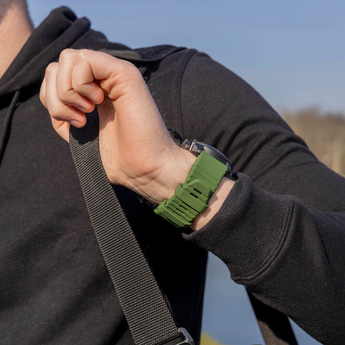 Bandz Garmin Instinct 3 - 50mm Silicone Strap with Buckle (Dark Green)