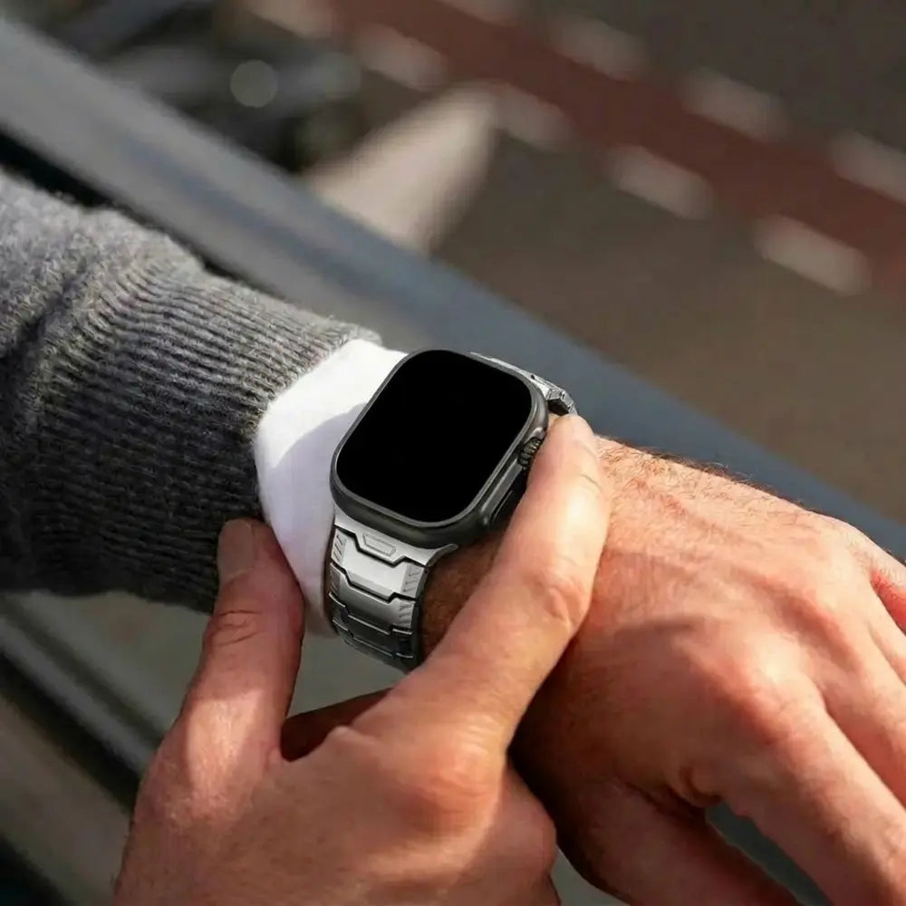 Apple Watch Mecha Titanium Hybrid Strap (Titanium-Black)