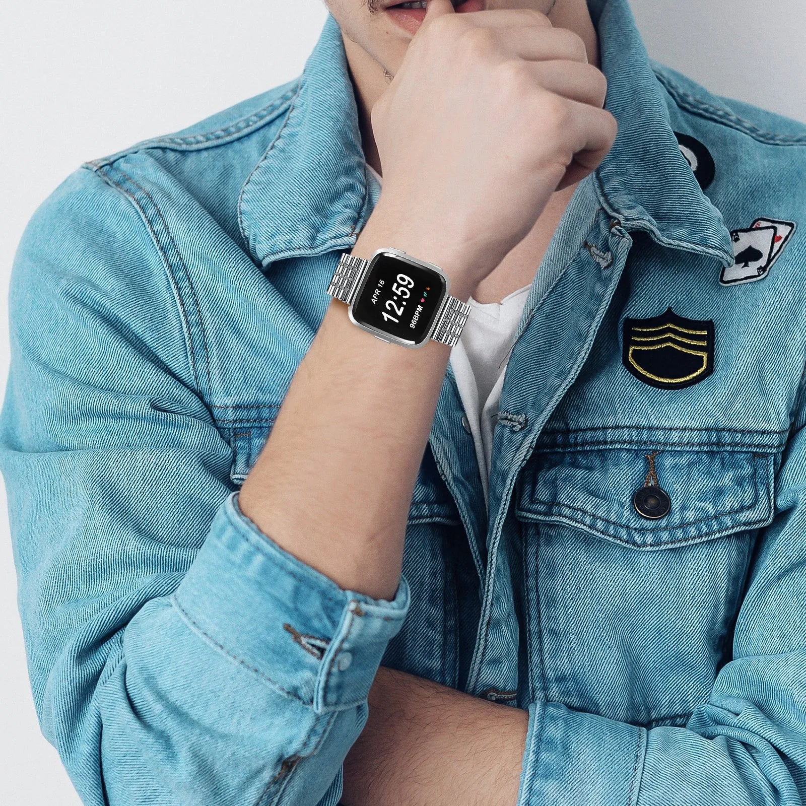 edelstahlarmband-silber-fitbit-versa-2