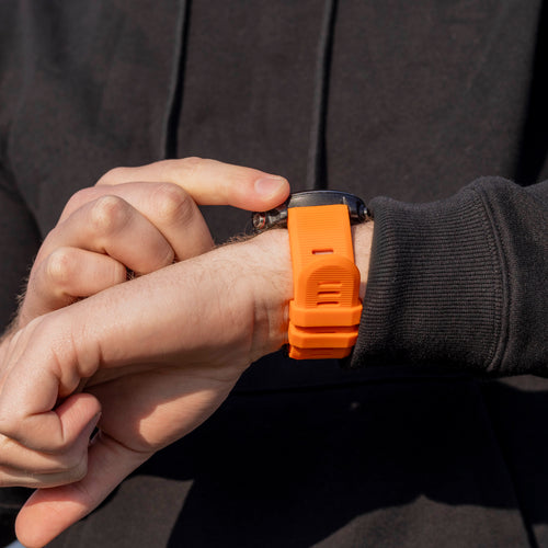 Garmin Fenix 8 - 51mm Silicone Strap (Orange)