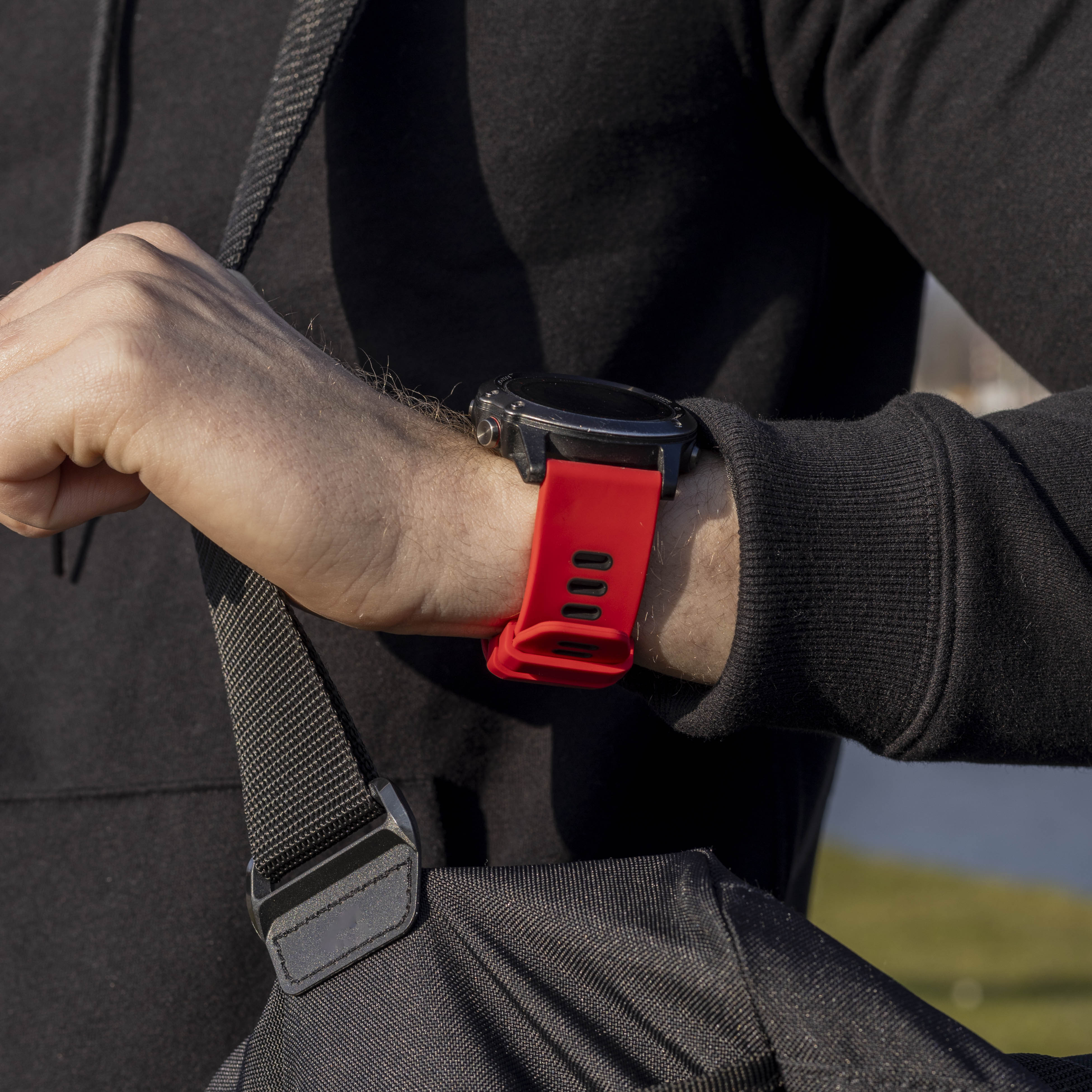 Garmin Epix Pro (Gen 2) 51mm Sport Strap with Buckle (Red/Black)