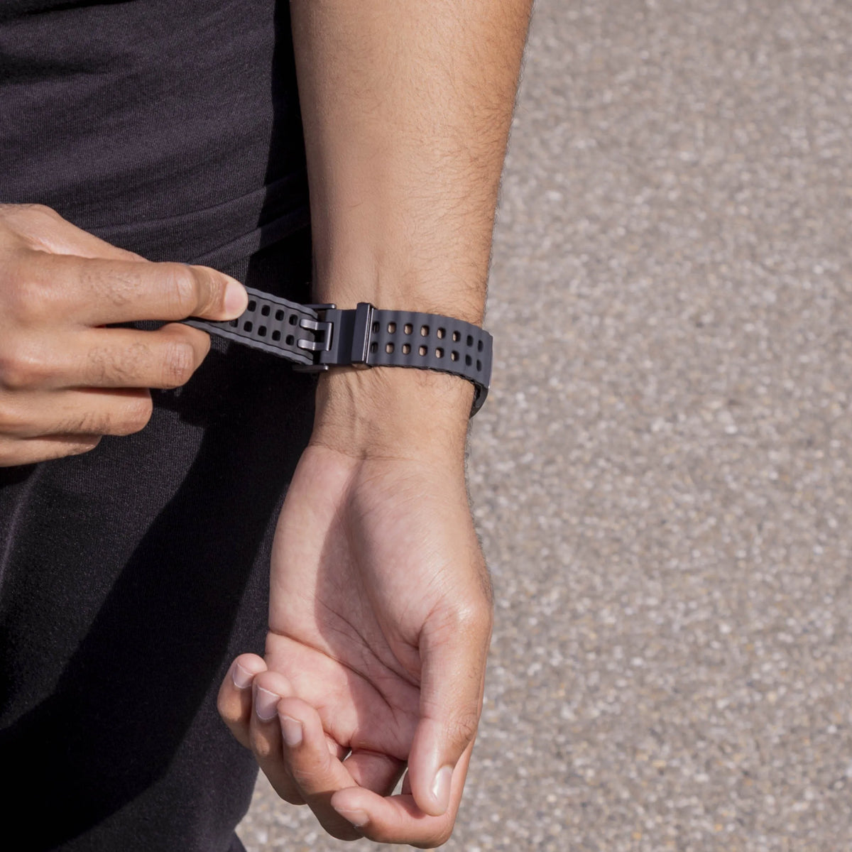 Silicone Ocean Strap, dark grey/black, lifestyle photo