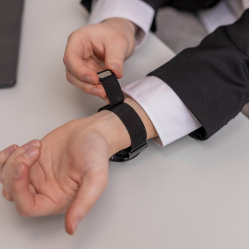 Garmin Instinct 3 - 50mm Milanese Strap (Black)