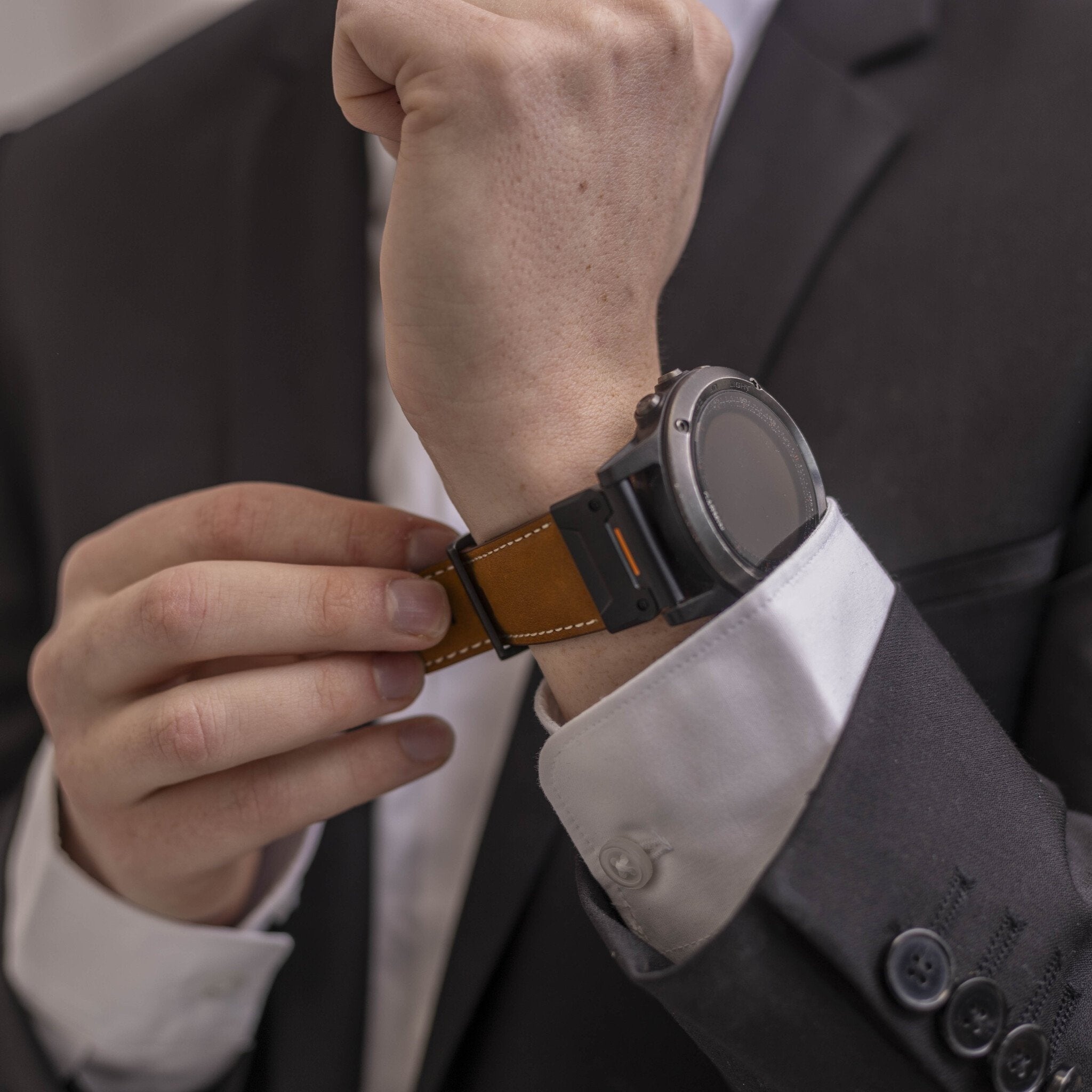 Garmin Forerunner 970 Genuine Leather Strap (Brown)