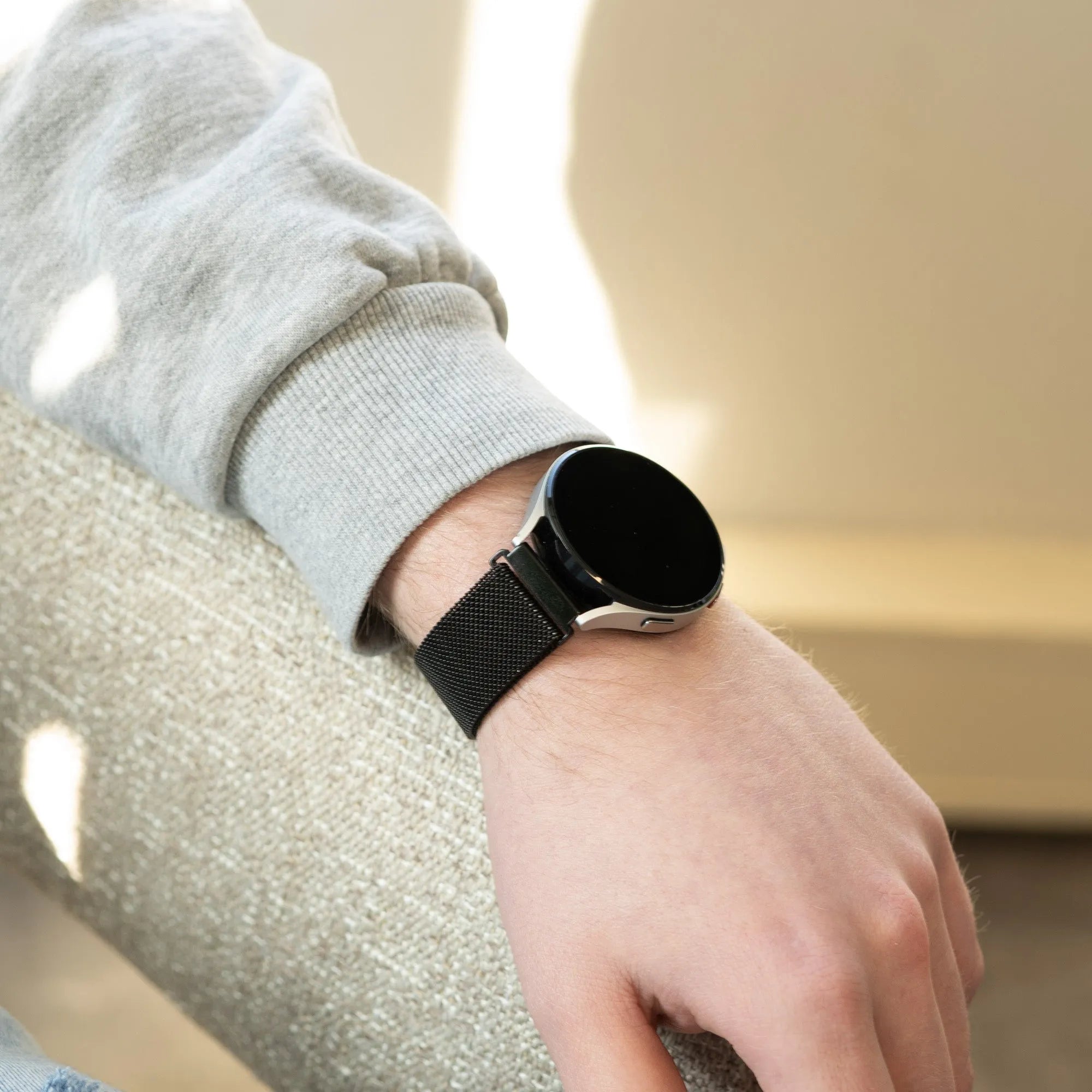 Polar Ignite Milanese Strap (Black)