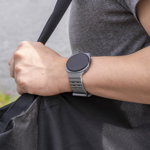 Silicone Ocean Strap, grey, lifestyle photo