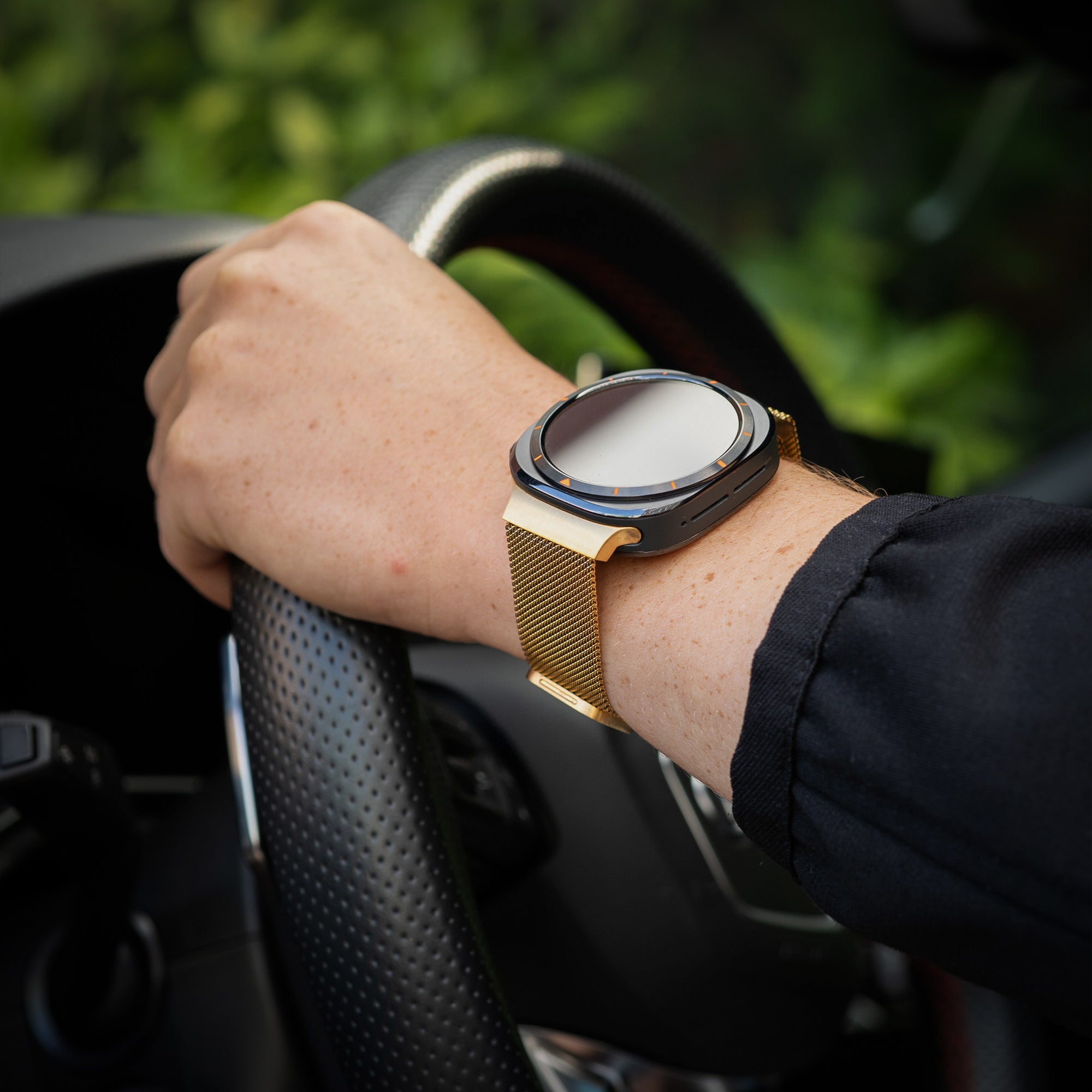 Samsung Galaxy Watch Ultra 2 Milanese Strap (Gold)