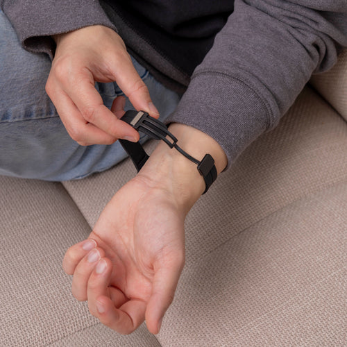 Samsung Galaxy Fit 3 D-buckle Silicone Strap (Black)