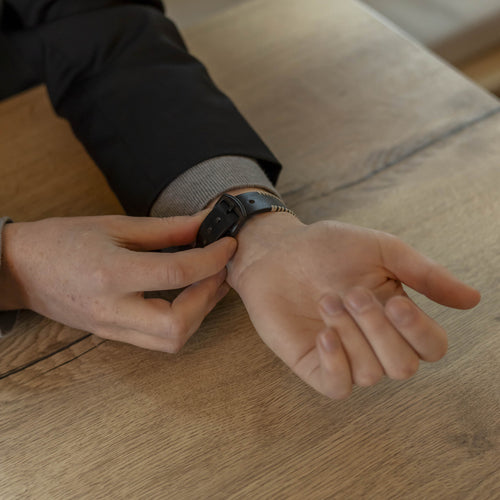 Huawei Watch 5 - 46mm Stitched Leather Strap (Black)