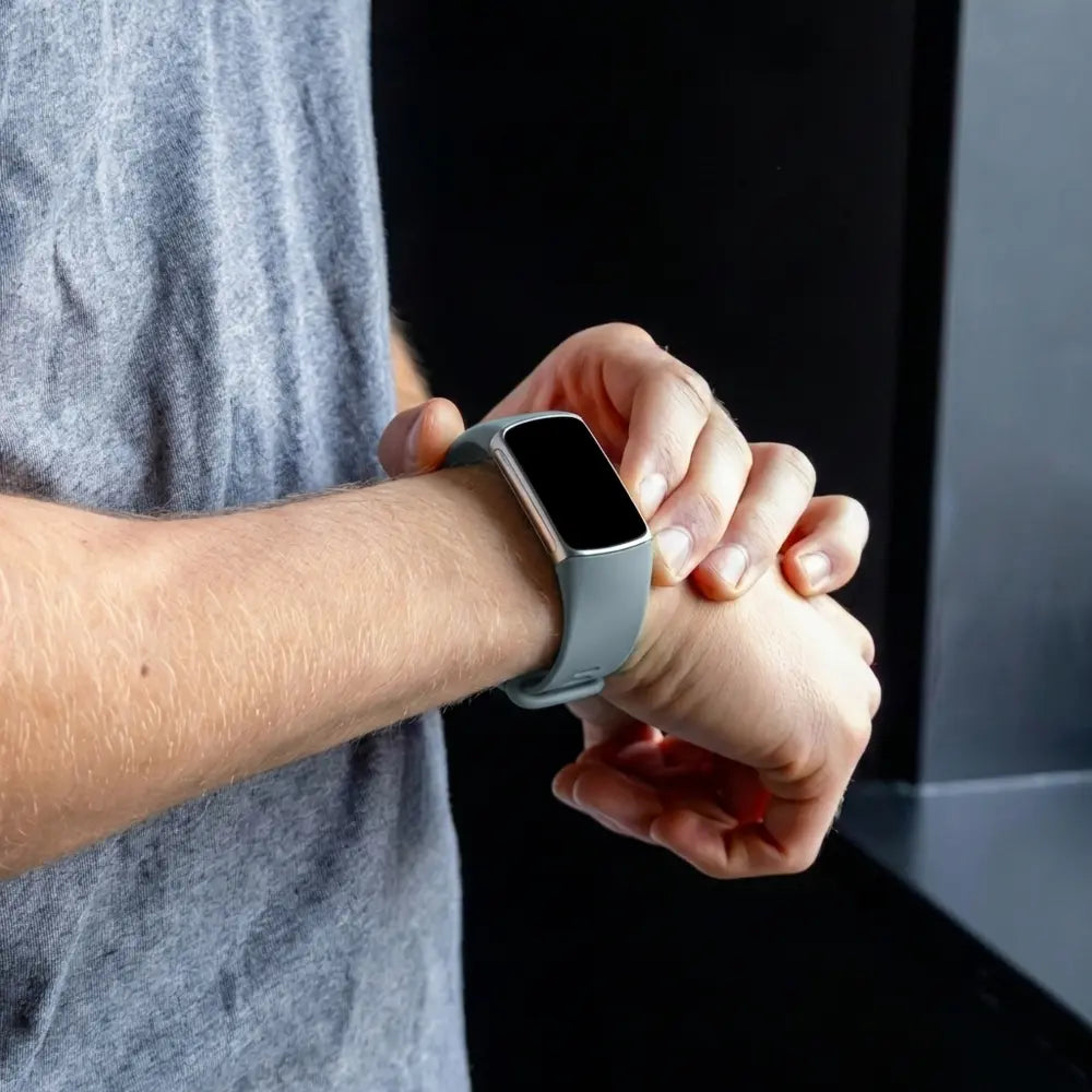 Fitbit Charge 5 Silicone Strap (Grey Blue)