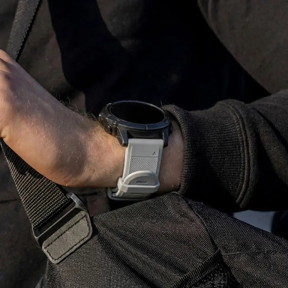 Garmin Fenix 5 (Plus)/6 (Pro) Silicone Strap (Grey)
