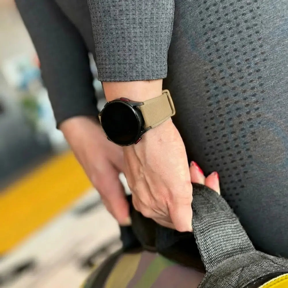 Samsung Galaxy Watch 7 - 40mm Silicone Strap (Beige)