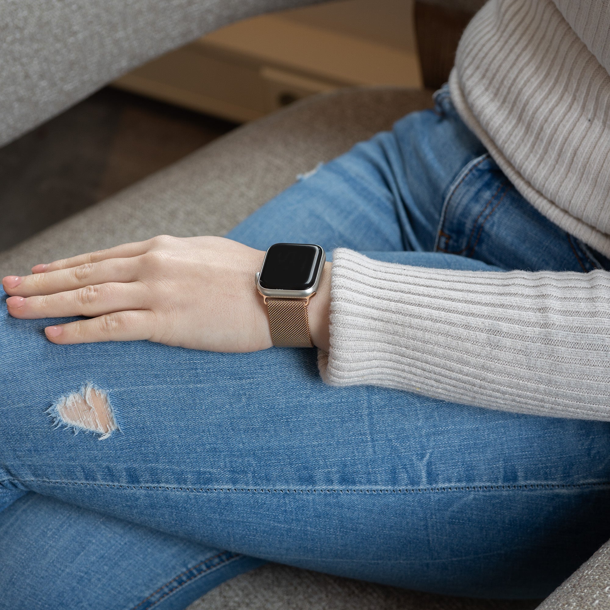 Apple Watch Milanese Strap (Rose Gold)