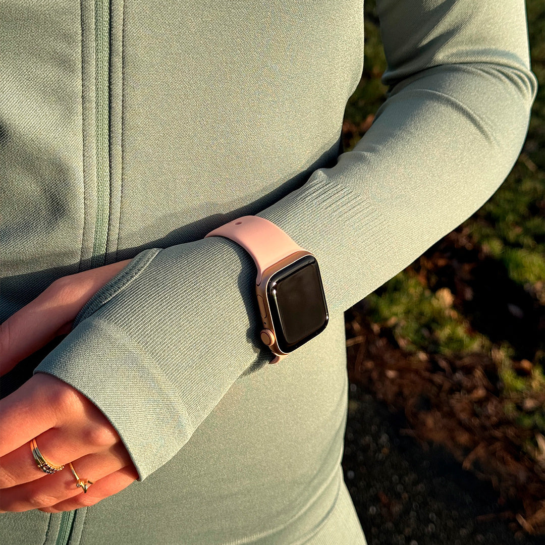 Apple Watch Silicone Strap Classic (Light Pink)