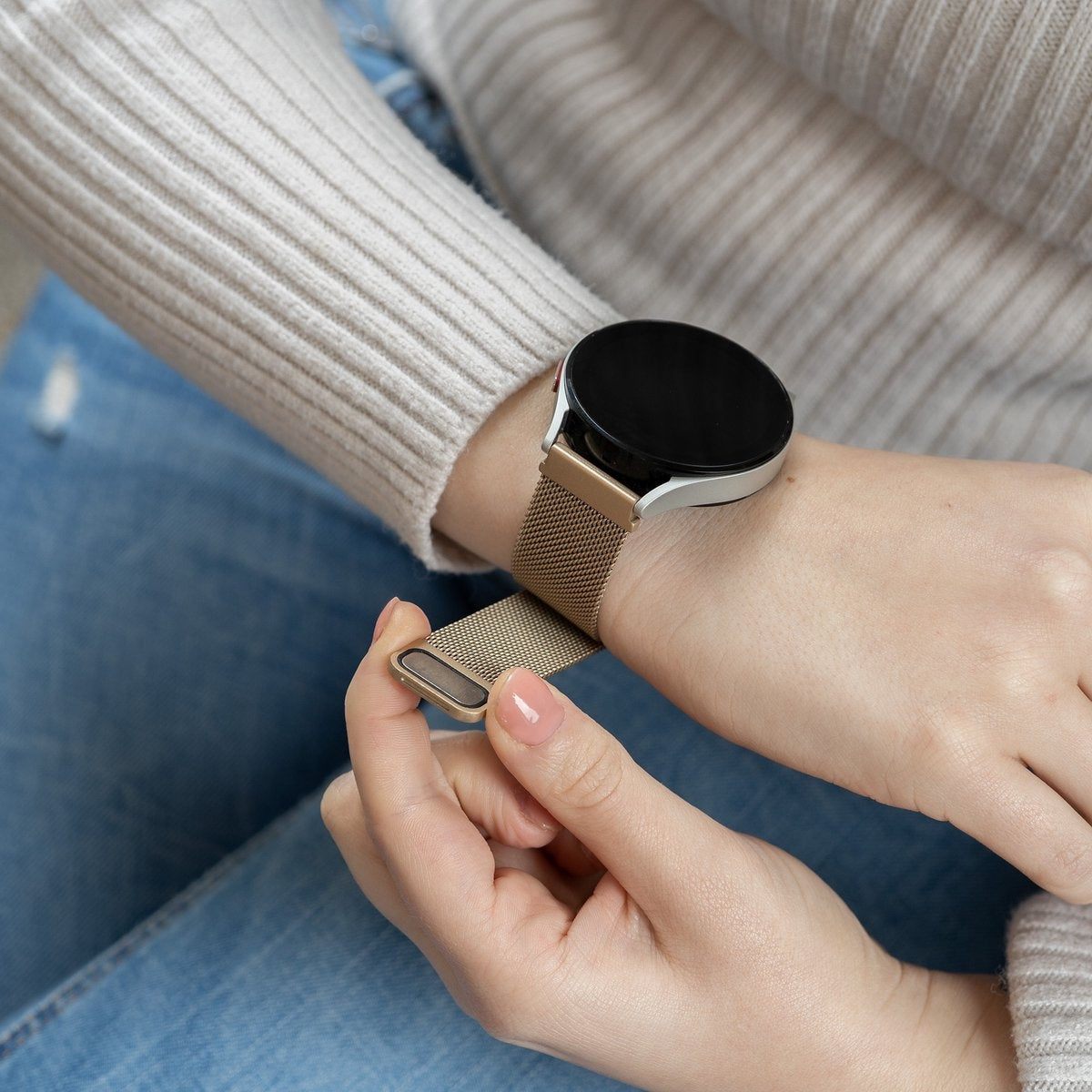 Coros Apex 42mm Milanese Strap (Champagne Gold)