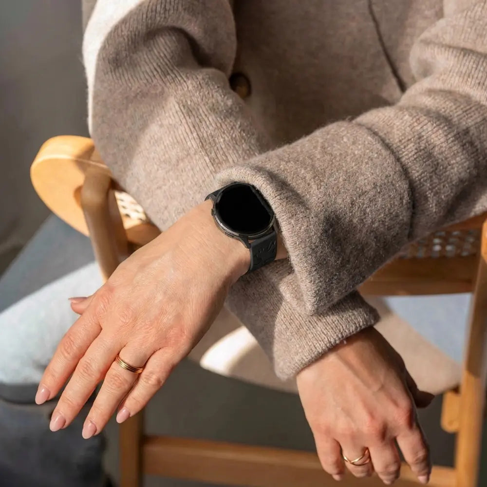 Bandz Garmin Forerunner 255s Silicone Strap 'Leopard' (Black)