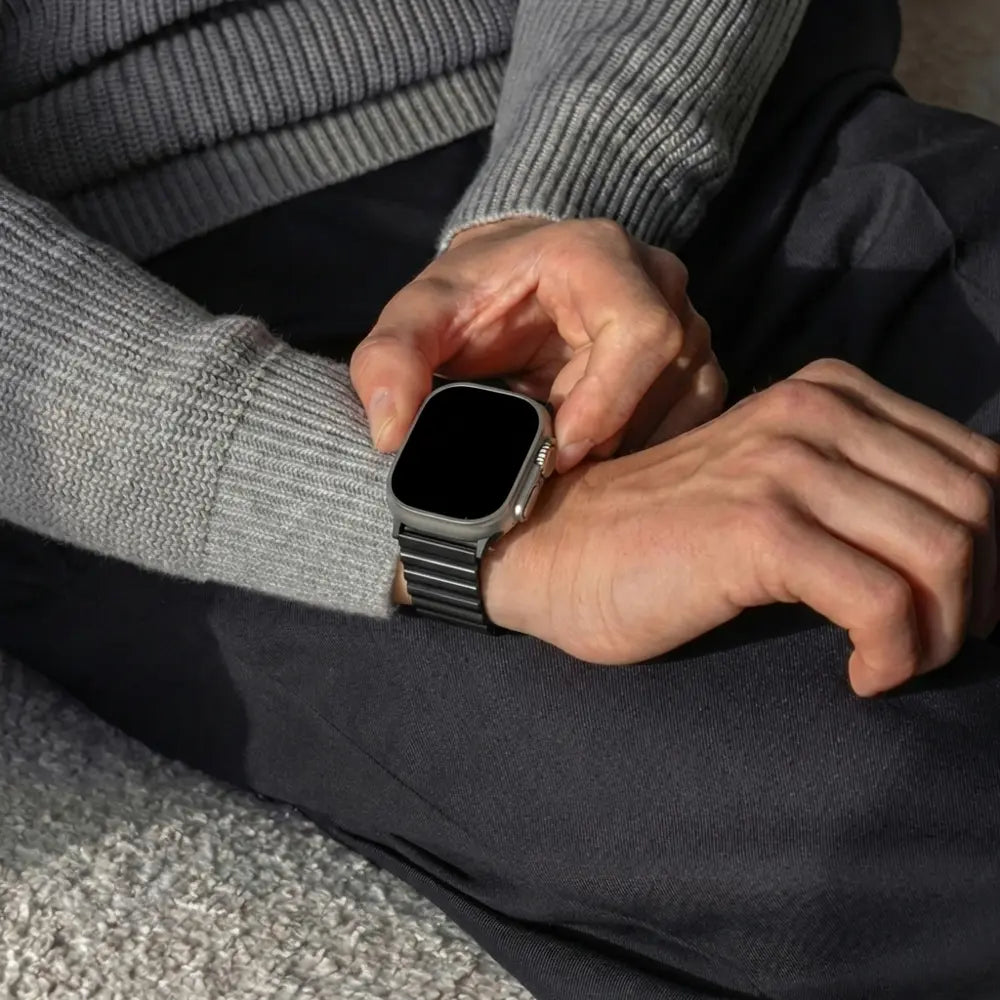 Bandz Apple Watch Premium Steel Strap 'Ocean' (Black)