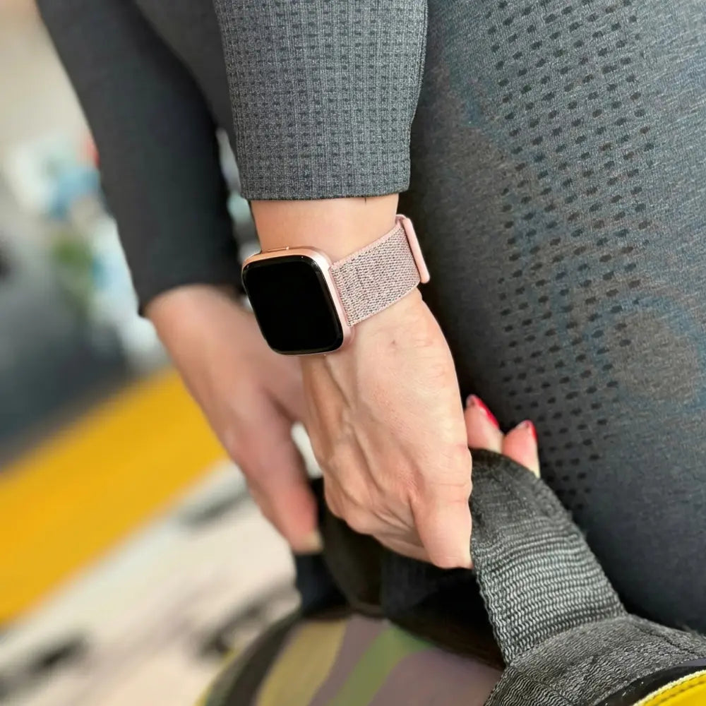 Fitbit Versa (2) nylon band (roze)