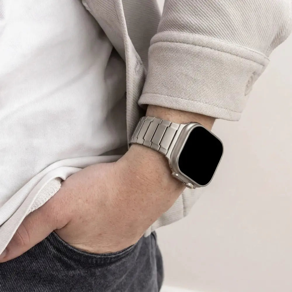Apple Watch One Bead Titanium Strap (Titanium)
