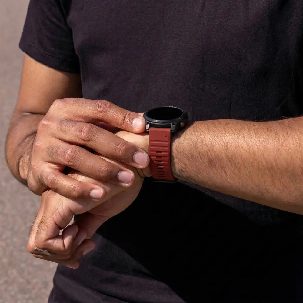 Garmin Forerunner 965 Outdoor Silicone Strap (Red)