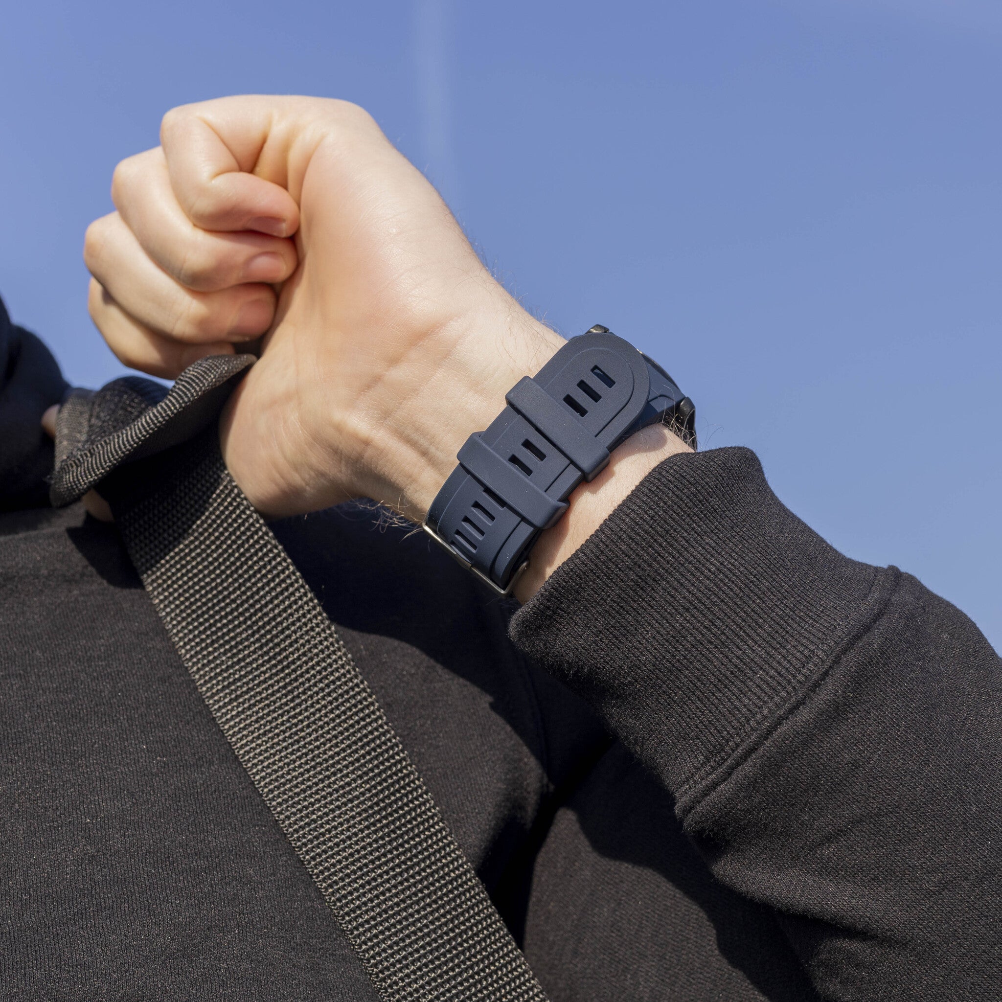 Garmin Fenix 8 Pro - 51mm Silicone Strap (Dark Blue)