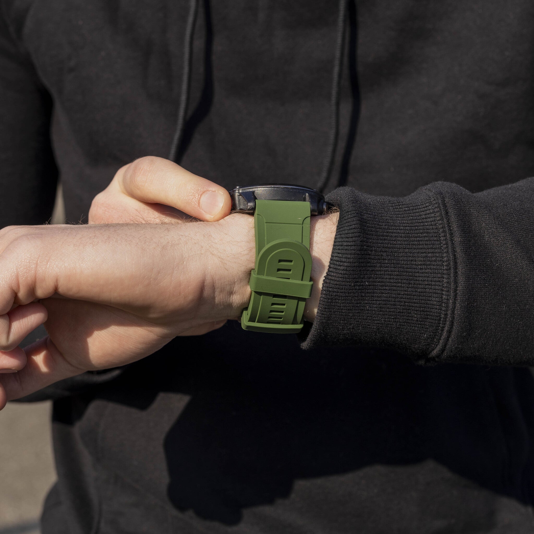 Garmin Fenix 7x Glossy Silicone Strap (Army Green)