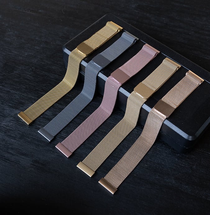 Fitbit Charge 5 Milanese Strap (Champagne)