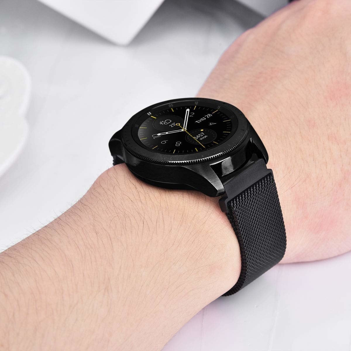 Garmin Forerunner 265 Milanese Strap (Black)