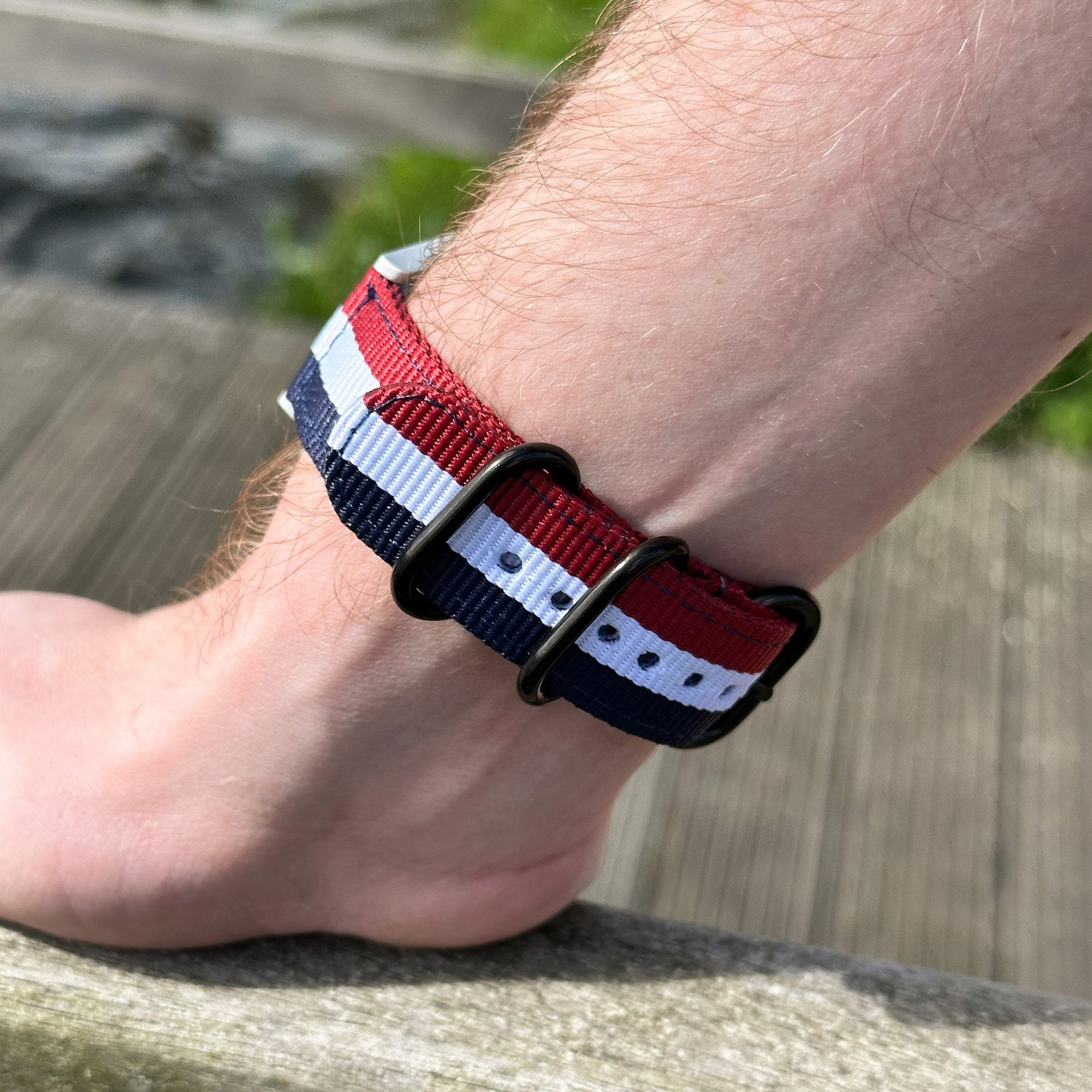 Samsung Galaxy Watch 4 - 40mm Nylon-Strap with Buckle (Tricolour)