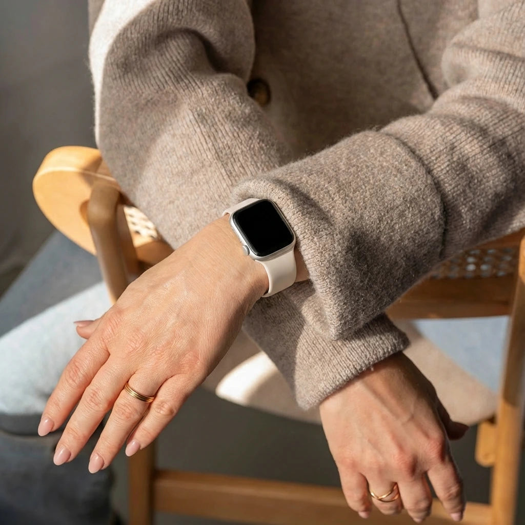 Apple Watch Silicone Strap (Starlight)