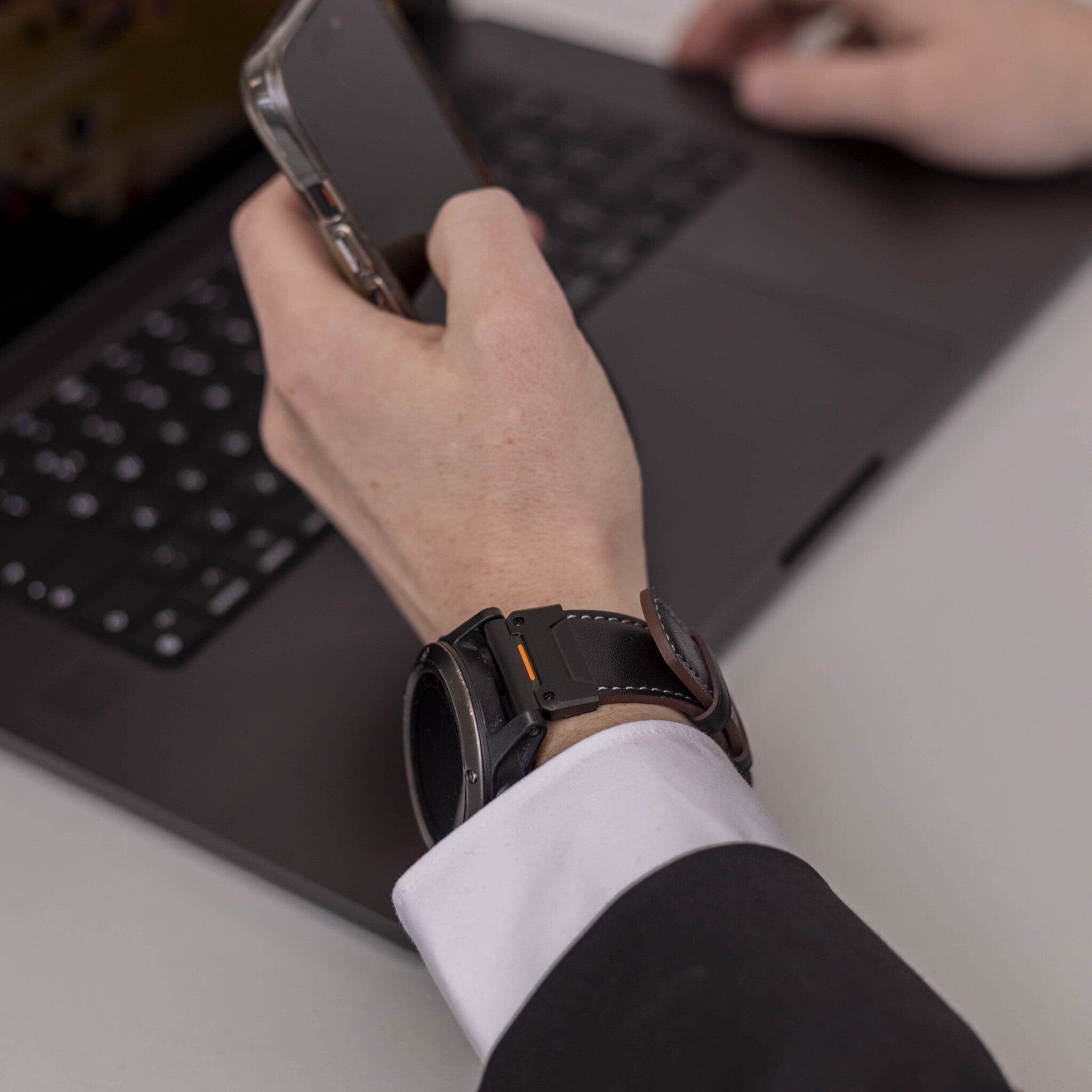 Garmin Instinct 3 - 45mm Genuine Leather Strap (Black)