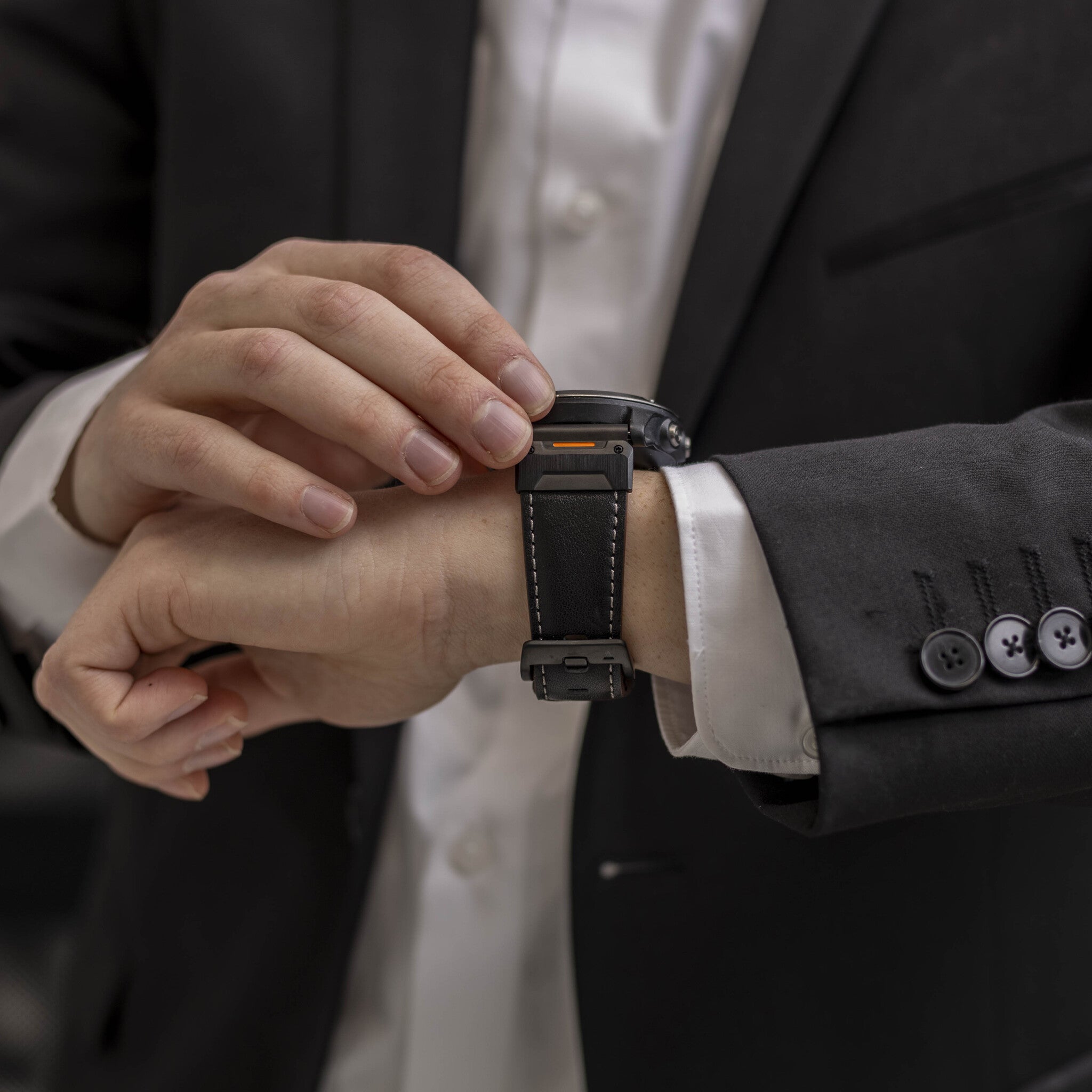 Garmin Instinct 3 - 45mm Genuine Leather Strap (Black)