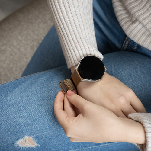 Garmin Vivoactive 6 Milanese Strap (Rose Gold)