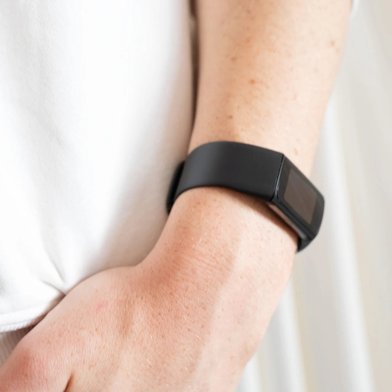 Fitbit Charge 6 Silicone Strap (Black)