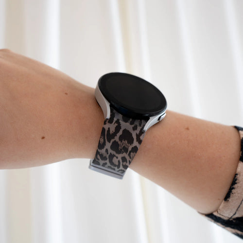 Luminous Leopard Samsung Galaxy Watch 5 44mm Magnetic Strap