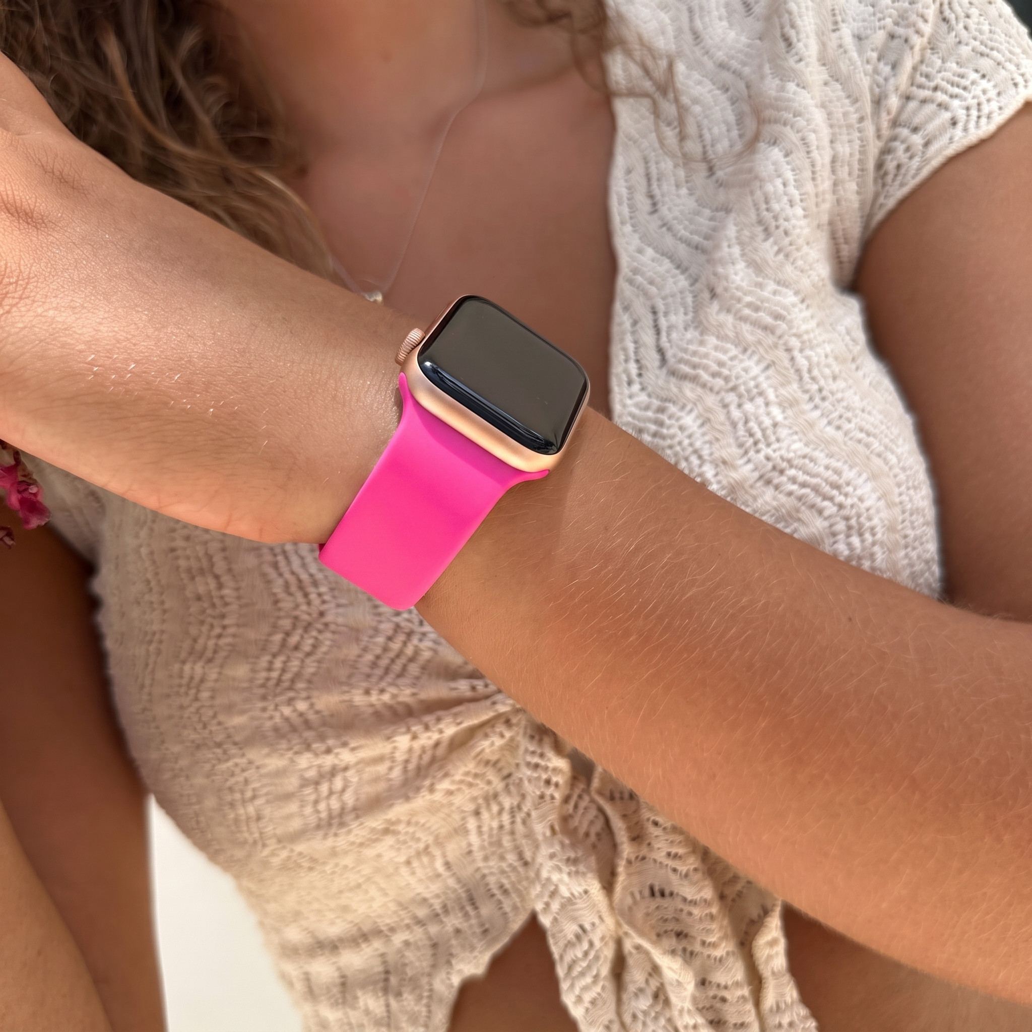 xoxo Wildhearts Apple Watch Silicone Strap (Bright Pink)