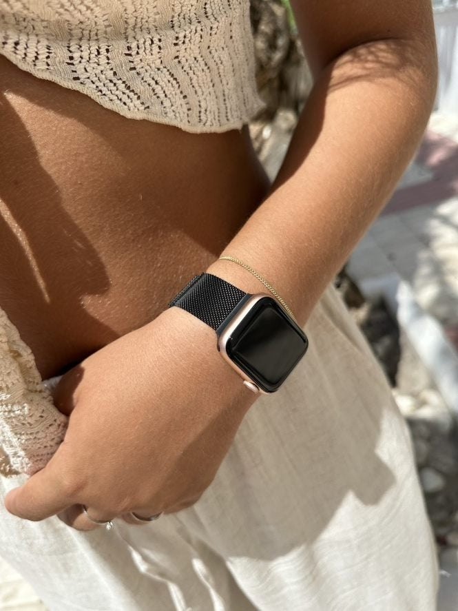 xoxo Wildhearts Apple Watch Milanese Strap (Black)
